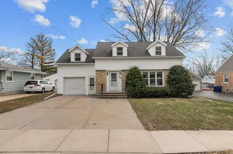 608 Harrison St, Little Chute, WI 54140