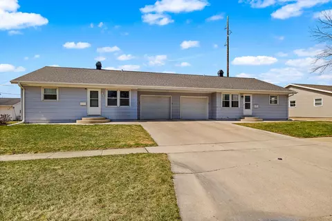 413 N Glenview Ave, Brillion, WI 54110
