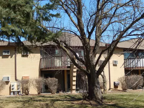 1441 S Van Dyke Rd #1C, Appleton, WI 54914
