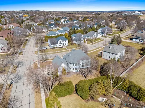 301 E Castlebury Ln, Appleton, WI 54913 photo 7