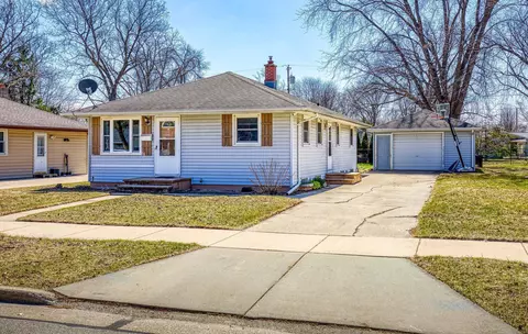 517 E Wilson Ave, Appleton, WI 54915