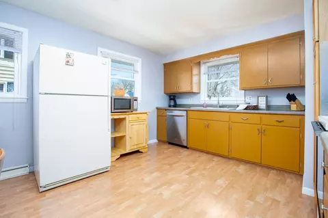 Kitchen - 517 E Wilson Ave, Appleton, WI 54915 photo 2 of 3
