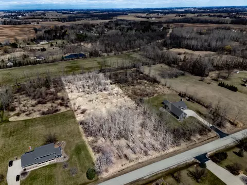 Deer Run Drive, Black Creek, WI 54106