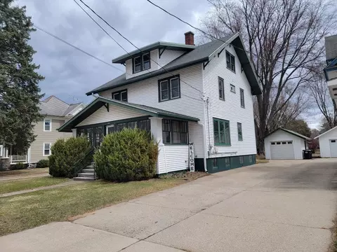 416 S Sawyer St, Shawano, WI 54166