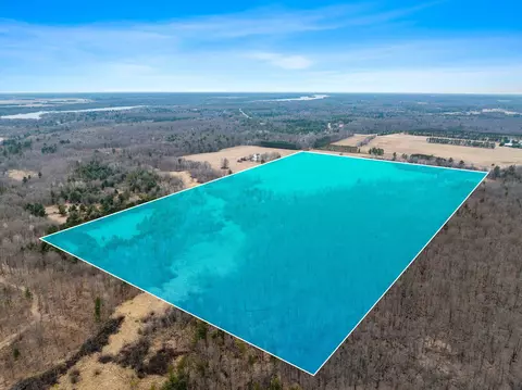 Brown Deer Lane, Stevens Point, WI 54482