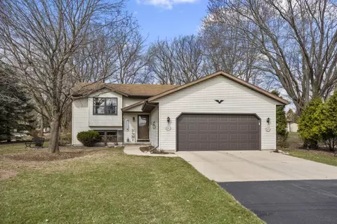 n419 Mayflower Road, Appleton, WI 54914
