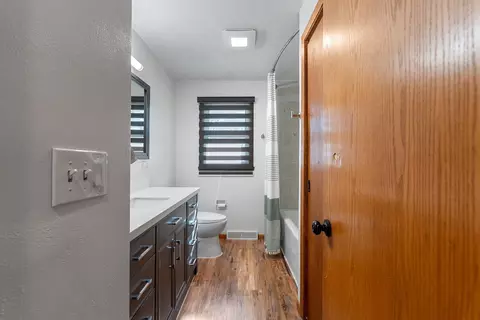 Bath - 1202 S Lee St, Appleton, WI 54915 photo 1 of 5