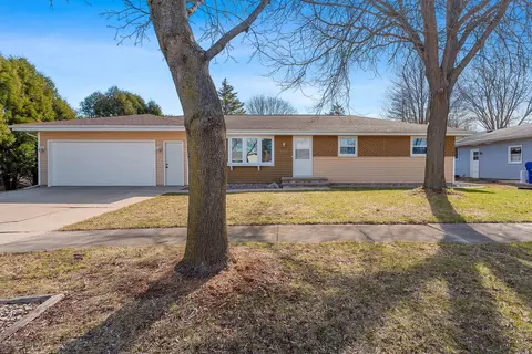 1202 S Lee St, Appleton, WI 54915