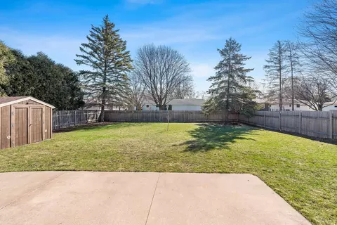 Exterior - 1202 S Lee St, Appleton, WI 54915 photo 4 of 4