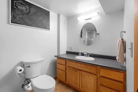 Bath - 1202 S Lee St, Appleton, WI 54915 photo 4 of 5