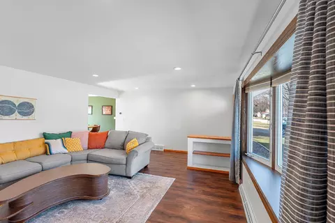 Living - 1202 S Lee St, Appleton, WI 54915 photo 2 of 3