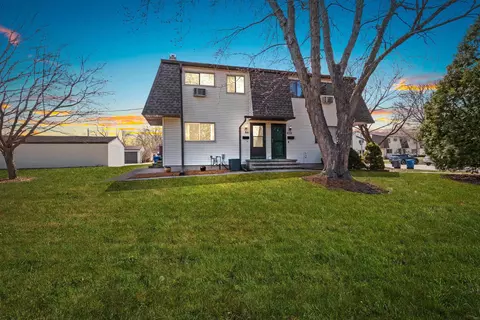 841 Kay Kourt, Neenah, WI 54956