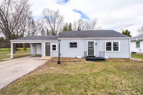 8417 Steeple Hill Dr, Larsen, WI 54947