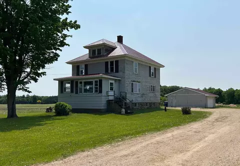 w8141 Broadway Road, Shawano, WI 54166