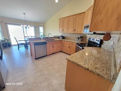 540 W Crossing Meadows Ln, Appleton, WI 54913 photo 9