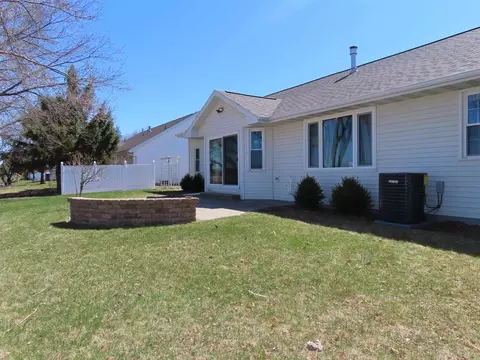 540 W Crossing Meadows Ln, Appleton, WI 54913 photo 23