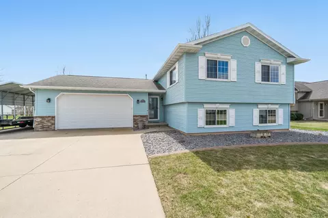 1128 Poppy Ln, Winneconne, WI 54986
