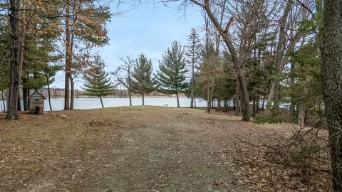 n1182 Chalet Drive, Waupaca, WI 54981