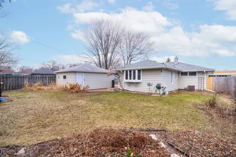 Exterior - 1513 E Marquette St, Appleton, WI 54911 photo 3 of 6