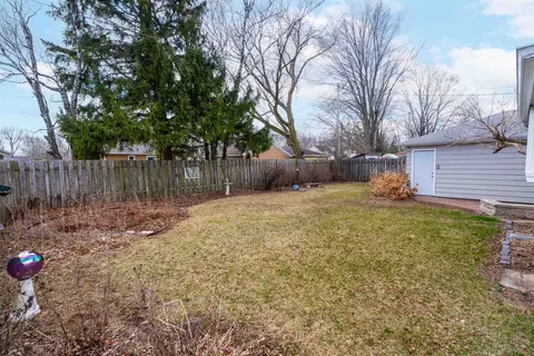 Exterior - 1513 E Marquette St, Appleton, WI 54911 photo 2 of 6