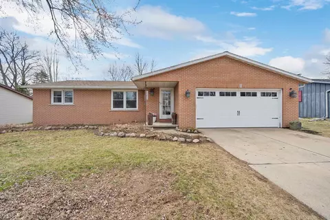 2501 He Nis Ra Ln, Green Bay, WI 54304