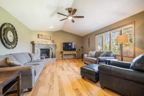 516 W Old Sleigh Ln, Appleton, WI 54913 photo 13