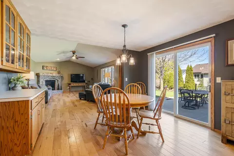 516 W Old Sleigh Ln, Appleton, WI 54913 photo 8