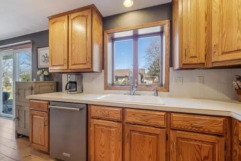 516 W Old Sleigh Ln, Appleton, WI 54913 photo 6