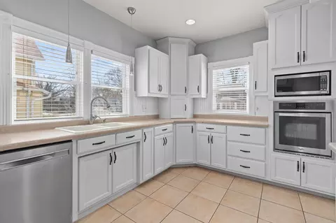 Kitchen - 836 E Hancock St, Appleton, WI 54911 photo 4 of 4