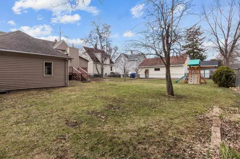 Exterior - 836 E Hancock St, Appleton, WI 54911 photo 5 of 8