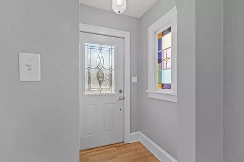 Entry Way - 836 E Hancock St, Appleton, WI 54911 photo 1 of 3