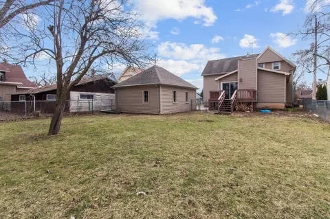 Exterior - 836 E Hancock St, Appleton, WI 54911 photo 6 of 8