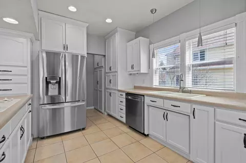 Kitchen - 836 E Hancock St, Appleton, WI 54911 photo 1 of 4