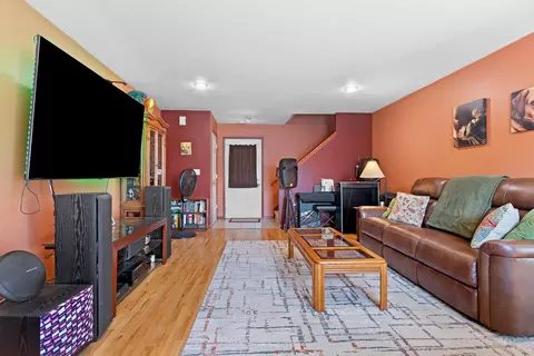 Living - 452 Janet Ln, Wrightstown, WI 54180 photo 2 of 2