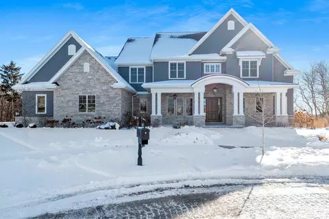 6916 N Palladium Ct, Appleton, WI 54913