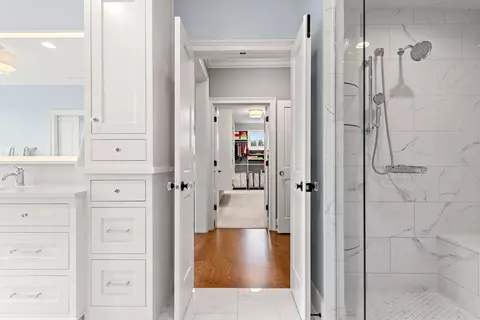 Entry Way - 6916 N Palladium Ct, Appleton, WI 54913 photo 4 of 7