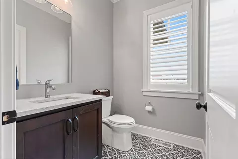 Bath - 6916 N Palladium Ct, Appleton, WI 54913 photo 2 of 13