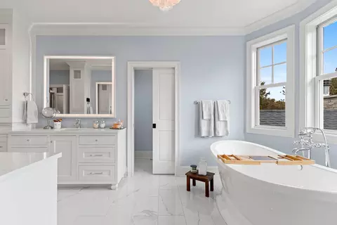 Bath - 6916 N Palladium Ct, Appleton, WI 54913 photo 3 of 13