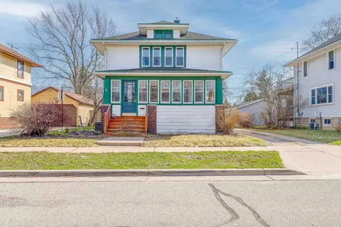 126 15th St, Fond Du Lac, WI 54935