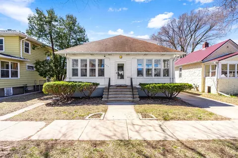 723 Bond St, Green Bay, WI 54303