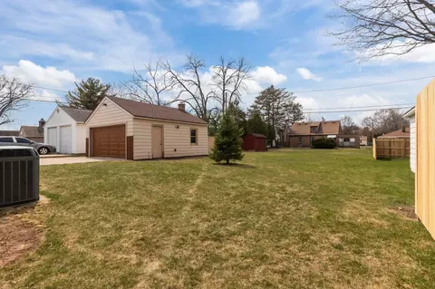 Exterior - 1915 S Bouten St, Appleton, WI 54915 photo 5 of 7