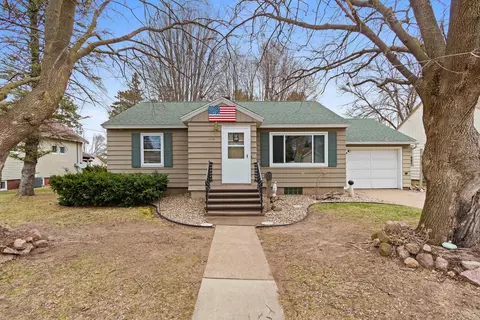 1014 S Smalley St, Shawano, WI 54166