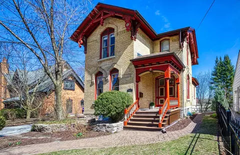 124 N Green Bay Rd, Appleton, WI 54911
