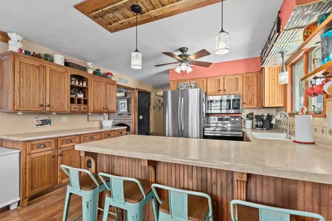 320 North St, Iola, WI 54945 photo 8