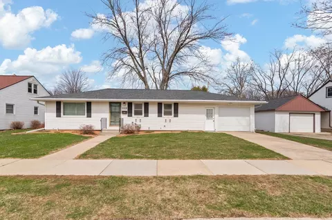 1108 Thorndale St, Green Bay, WI 54304