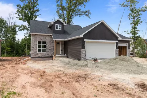 3216 Eclipse Dr, Green Bay, WI 54311