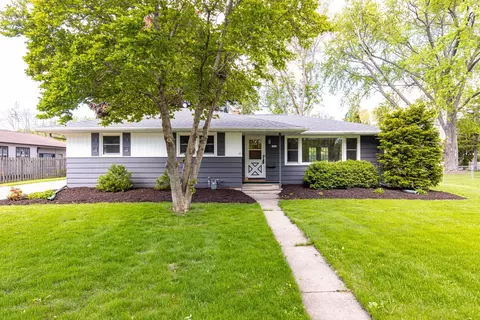 1415 Fairview St, Oshkosh, WI 54901