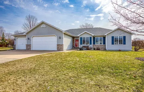1225 Chelsea Ct, Menasha, WI 54952