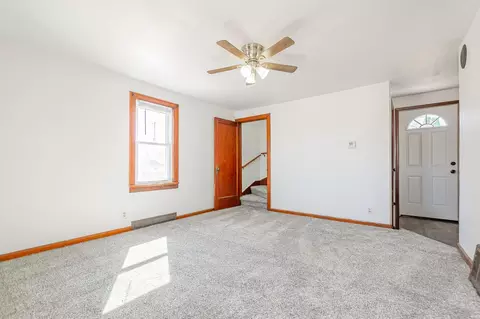 Living - 1419 W 4th St, Appleton, WI 54914 photo 2 of 4