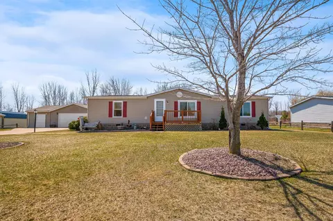 5063 Adams Way, Little Suamico, WI 54141